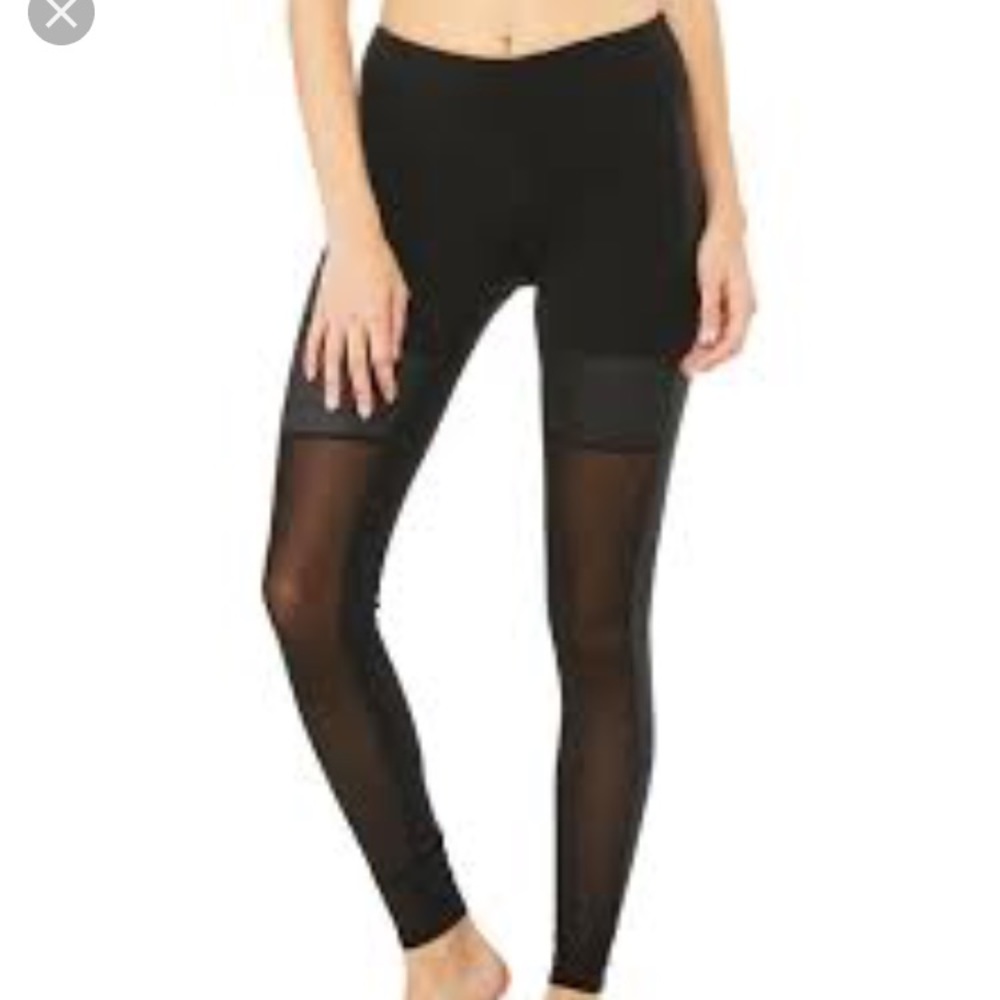 Alo Yoga Lean Legging